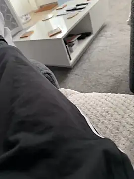 Furdale online show from October 28, 2025, 2:42 pm