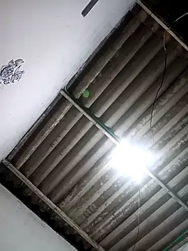 Nicolle Milf online show from December 4, 2024, 5:05 am