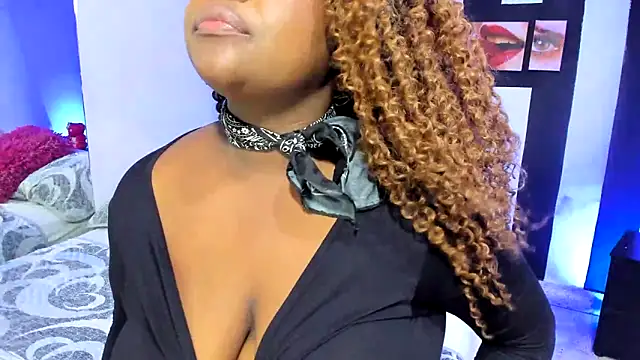 Snapshot of YeminaLeman chatting on January 26, 2025, 2:45 am YeminaLeman online show from January 26, 2025, 2:45 am