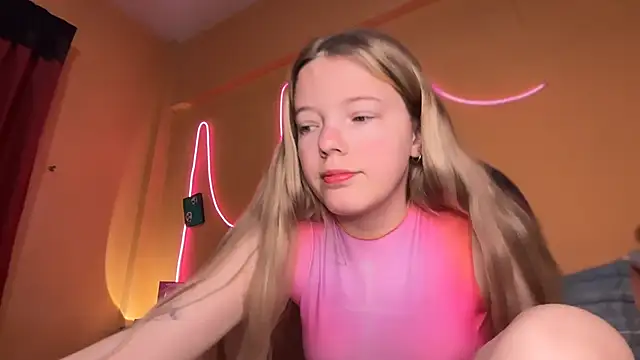 Snapshot of -veranito- chatting on October 24, 2025, 3:03 am -veranito- online show from October 24, 2025, 3:03 am