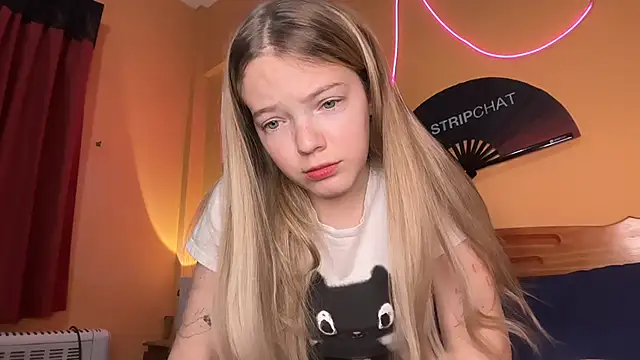 Snapshot of -veranito- chatting on November 11, 2025, 3:06 am -veranito- online show from November 11, 2025, 3:06 am