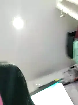 Snapshot of LindaGarcia22 chatting on December 16, 2024, 1:21 am LindaGarcia22 online show from December 16, 2024, 1:21 am