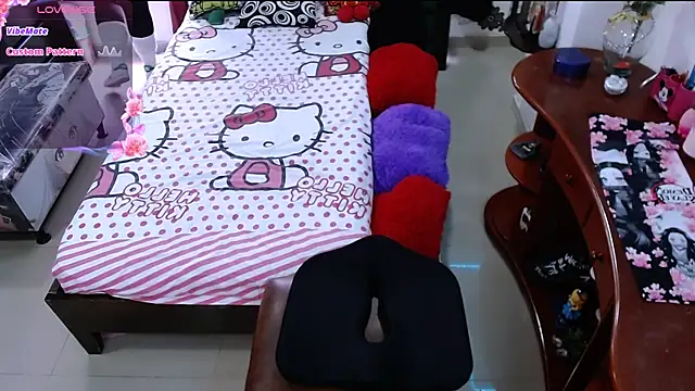 lufek23 online show from January 8, 2025, 7:45 pm