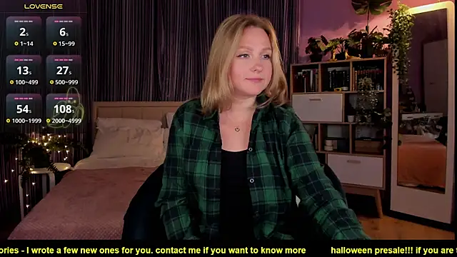 Snapshot of Lazy_Lady chatting on October 17, 2025, 2:30 pm Lazy Lady online show from October 17, 2025, 2:30 pm