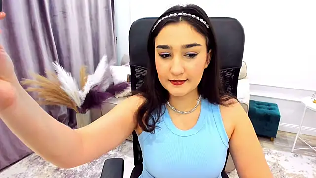 GoldenHeart 1 online show from February 9, 2025, 3:22 am