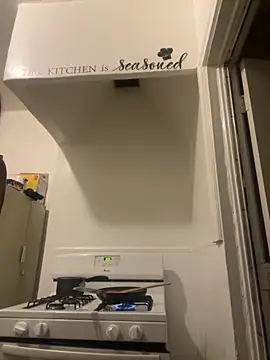 Goddesskarisma online show from November 16, 2025, 4:07 am