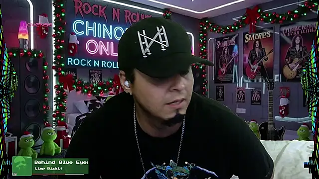 chino roz online show from December 15, 2025, 8:35 pm