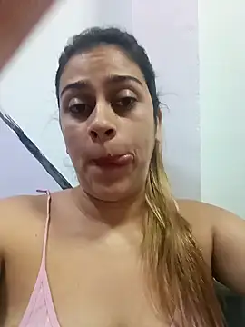 Snapshot of Latina_sexy1 chatting on January 30, 2025, 2:58 pm Latina sexy1 online show from January 30, 2025, 2:58 pm