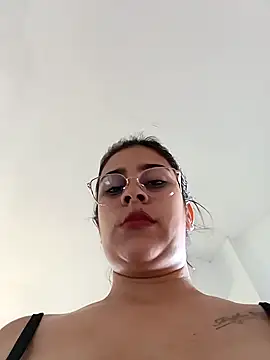 Snapshot of Latina_sexy1 chatting on February 14, 2025, 2:33 pm Latina sexy1 online show from February 14, 2025, 2:33 pm