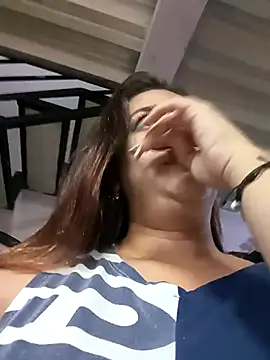 Snapshot of Latina_sexy1 chatting on November 2, 2025, 1:52 am Latina sexy1 online show from November 2, 2025, 1:52 am