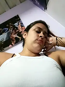 Snapshot of Latina_sexy1 chatting on November 12, 2025, 2:12 am Latina sexy1 online show from November 12, 2025, 2:12 am