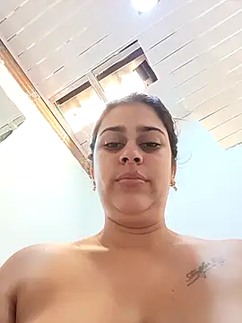 Snapshot of Latina_sexy1 chatting on November 18, 2025, 2:32 pm Latina sexy1 online show from November 18, 2025, 2:32 pm