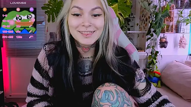 Snapshot of jelya_sg chatting on October 26, 2025, 12:33 pm jelya sg online show from October 26, 2025, 12:33 pm