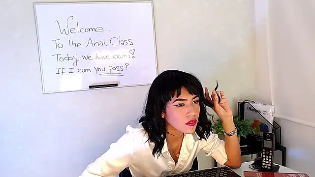 Snapshot of Sassy--Girl chatting on January 17, 2025, 7:49 pm Sassy--Girl online show from January 17, 2025, 7:49 pm