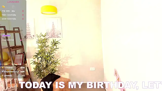 Snapshot of Sassy--Girl chatting on February 2, 2025, 5:26 pm Sassy--Girl online show from February 2, 2025, 5:26 pm