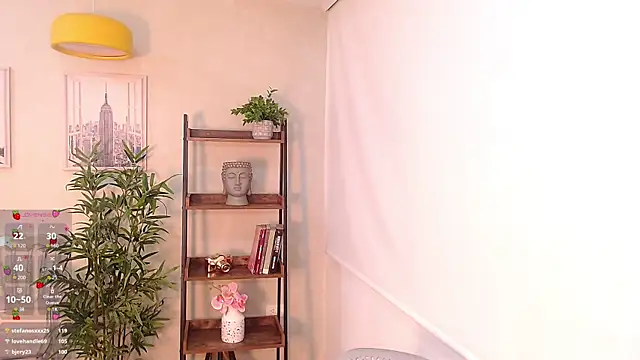 Snapshot of Sassy--Girl chatting on February 12, 2025, 6:51 pm Sassy--Girl online show from February 12, 2025, 6:51 pm