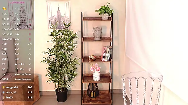 Snapshot of Sassy--Girl chatting on February 13, 2025, 6:38 pm Sassy--Girl online show from February 13, 2025, 6:38 pm