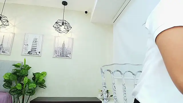 Snapshot of Sassy--Girl chatting on September 22, 2025, 6:10 pm Sassy--Girl online show from September 22, 2025, 6:10 pm