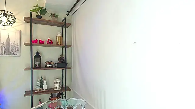 Snapshot of Sassy--Girl chatting on December 1, 2025, 6:13 pm Sassy--Girl online show from December 1, 2025, 6:13 pm