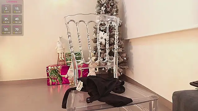 Snapshot of Sassy--Girl chatting on December 14, 2025, 11:04 am Sassy--Girl online show from December 14, 2025, 11:04 am