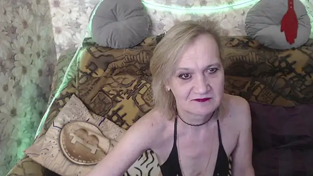 MissBekker online show from March 17, 2025, 4:08 am