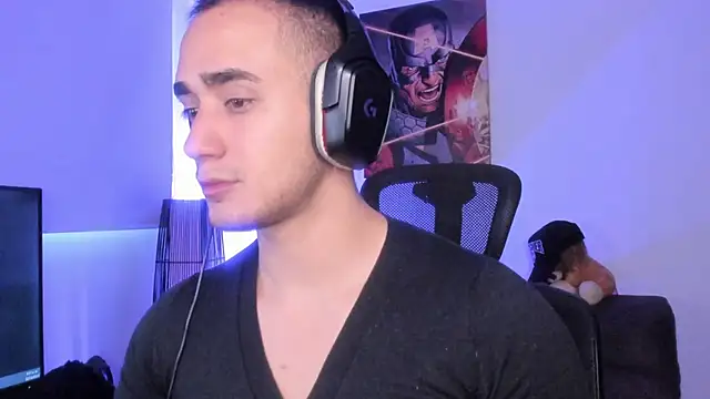 Snapshot of AlexRivera6 chatting on December 22, 2024, 11:22 am AlexRivera6 online show from December 22, 2024, 11:22 am