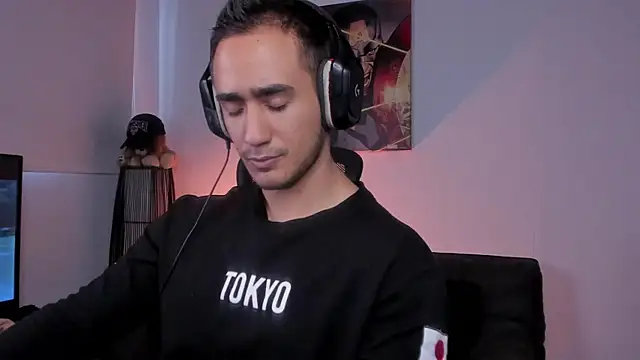 Snapshot of AlexRivera6 chatting on February 1, 2025, 10:23 pm AlexRivera6 online show from February 1, 2025, 10:23 pm