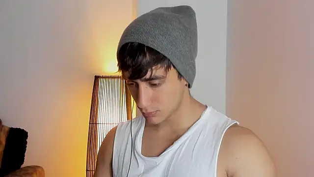 Snapshot of AlexRivera6 chatting on November 16, 2025, 3:17 pm AlexRivera6 online show from November 16, 2025, 3:17 pm