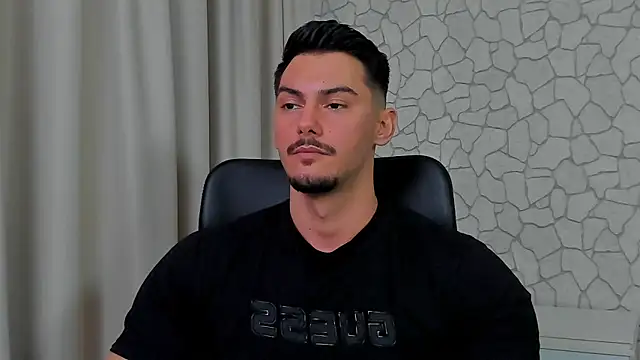 Snapshot of ClintMasters chatting on February 5, 2025, 6:13 am ClintMasters online show from February 5, 2025, 6:13 am