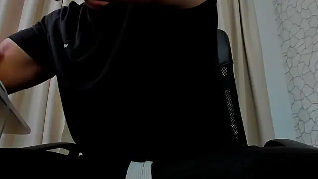 Snapshot of ClintMasters chatting on February 7, 2025, 2:47 pm ClintMasters online show from February 7, 2025, 2:47 pm