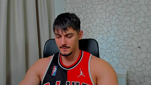 Snapshot of ClintMasters chatting on February 13, 2025, 12:54 pm ClintMasters online show from February 13, 2025, 12:54 pm