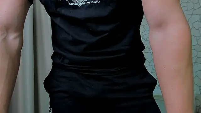 Snapshot of ClintMasters chatting on February 14, 2025, 3:05 pm ClintMasters online show from February 14, 2025, 3:05 pm