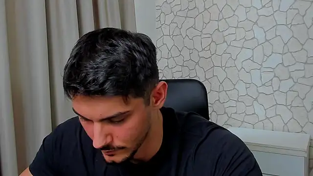 Snapshot of ClintMasters chatting on February 17, 2025, 10:07 am ClintMasters online show from February 17, 2025, 10:07 am