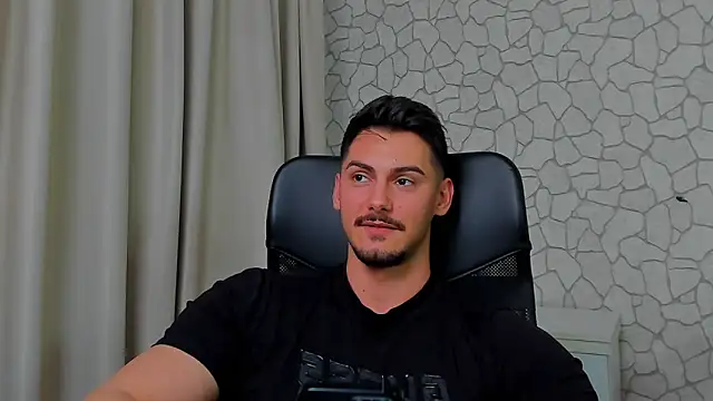 Snapshot of ClintMasters chatting on February 21, 2025, 3:32 pm ClintMasters online show from February 21, 2025, 3:32 pm