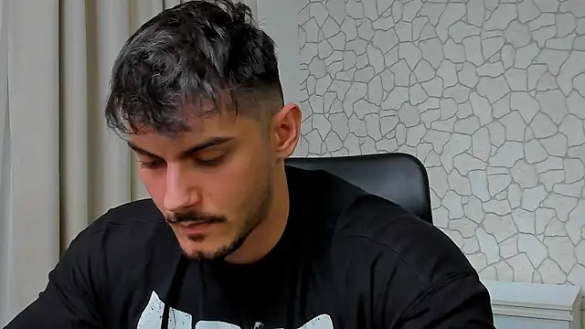 Snapshot of ClintMasters chatting on March 3, 2025, 12:05 pm ClintMasters online show from March 3, 2025, 12:05 pm