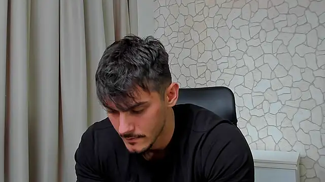 Snapshot of ClintMasters chatting on March 18, 2025, 8:47 am ClintMasters online show from March 18, 2025, 8:47 am