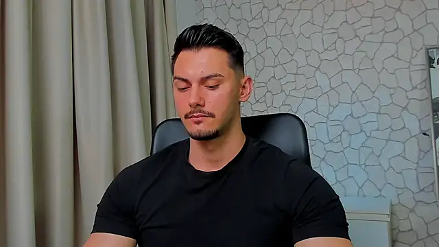 Snapshot of ClintMasters chatting on March 20, 2025, 6:19 am ClintMasters online show from March 20, 2025, 6:19 am