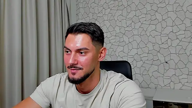 Snapshot of ClintMasters chatting on October 10, 2025, 5:17 am ClintMasters online show from October 10, 2025, 5:17 am