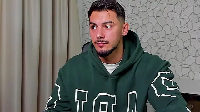 Snapshot of ClintMasters chatting on November 6, 2025, 6:25 am ClintMasters online show from November 6, 2025, 6:25 am