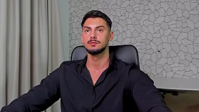 Snapshot of ClintMasters chatting on November 29, 2025, 5:32 am ClintMasters online show from November 29, 2025, 5:32 am