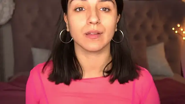 Snapshot of Daphne_Moss chatting on January 5, 2025, 9:14 pm Daphne Moss online show from January 5, 2025, 9:14 pm