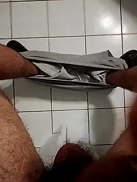 Snapshot of jon763 chatting on October 25, 2025, 5:08 pm jon763 online show from October 25, 2025, 5:08 pm