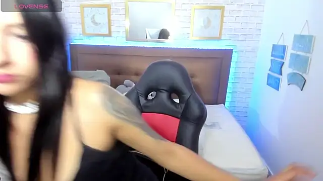 Snapshot of tamara_colliins_ chatting on February 20, 2025, 4:39 am tamara colliins online show from February 20, 2025, 4:39 am