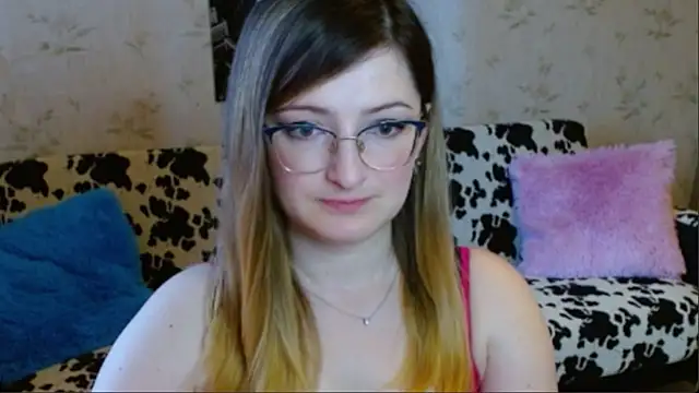 Snapshot of Arielsssplash chatting on September 18, 2025, 6:48 am Arielsssplash online show from September 18, 2025, 6:48 am