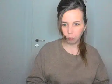 Snapshot of loveis007 chatting on March 18, 2025, 9:21 pm loveis007 online show from March 18, 2025, 9:21 pm