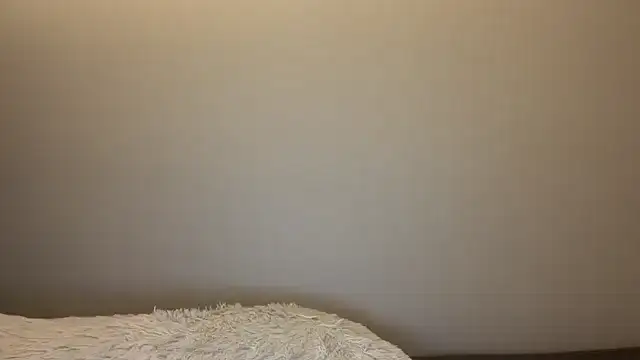 Snapshot of VannaDon chatting on November 10, 2025, 6:45 am VannaDon online show from November 10, 2025, 6:45 am