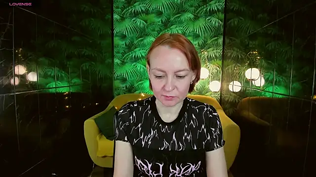 Snapshot of NikaGentle chatting on January 6, 2025, 5:41 am NikaGentle online show from January 6, 2025, 5:41 am