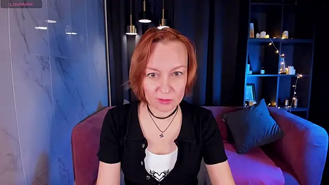 Snapshot of NikaGentle chatting on January 13, 2025, 5:33 am NikaGentle online show from January 13, 2025, 5:33 am