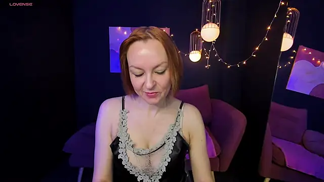 Snapshot of NikaGentle chatting on February 9, 2025, 5:29 am NikaGentle online show from February 9, 2025, 5:29 am