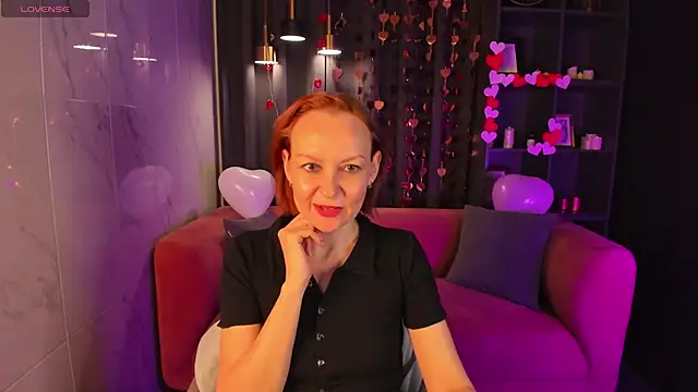 Snapshot of NikaGentle chatting on February 14, 2025, 8:42 am NikaGentle online show from February 14, 2025, 8:42 am